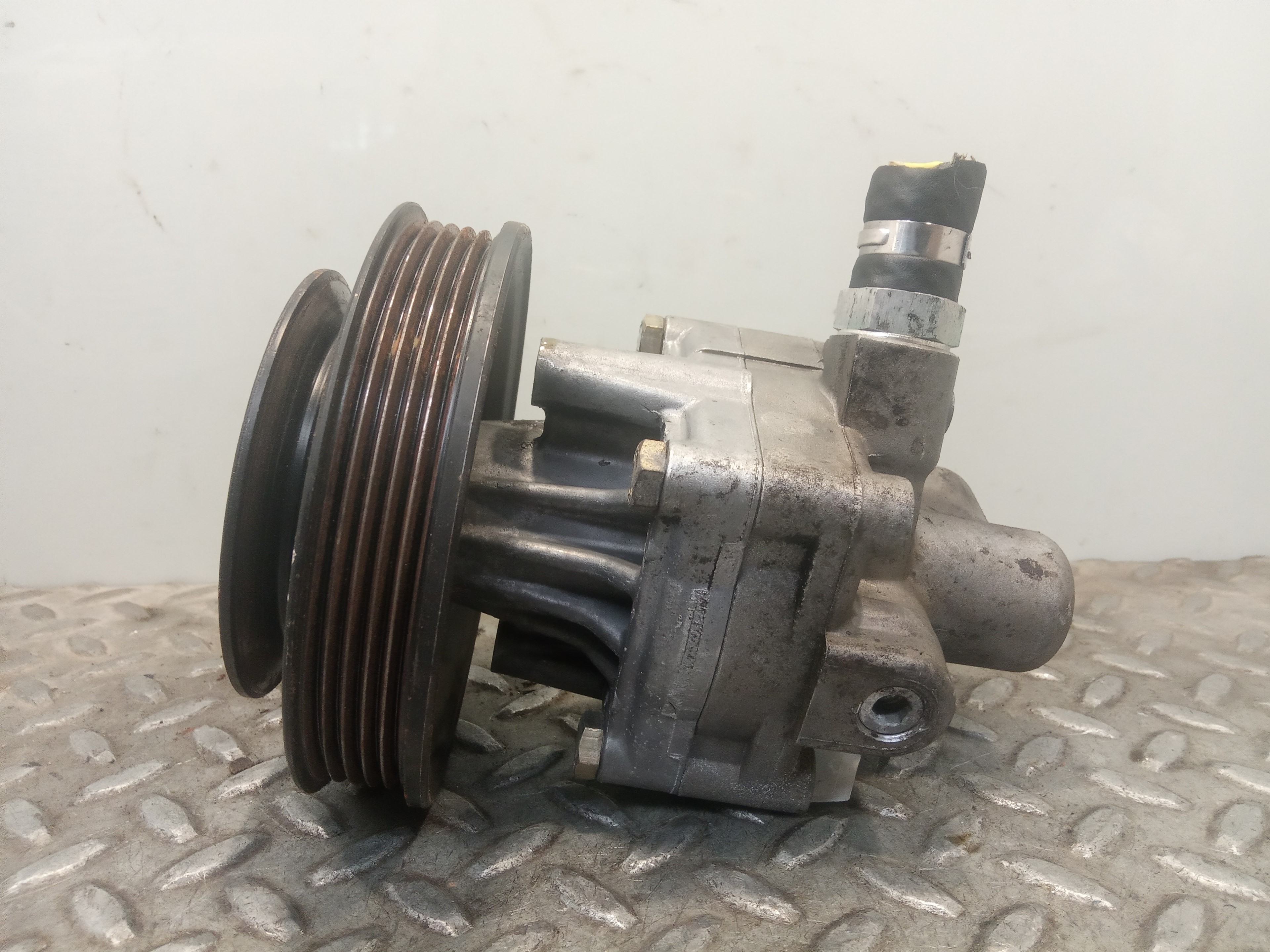 OPEL A4 B5/8D (1994-2001) Power Steering Pump 8D0145156A, 7681955281, 0043557 23306873