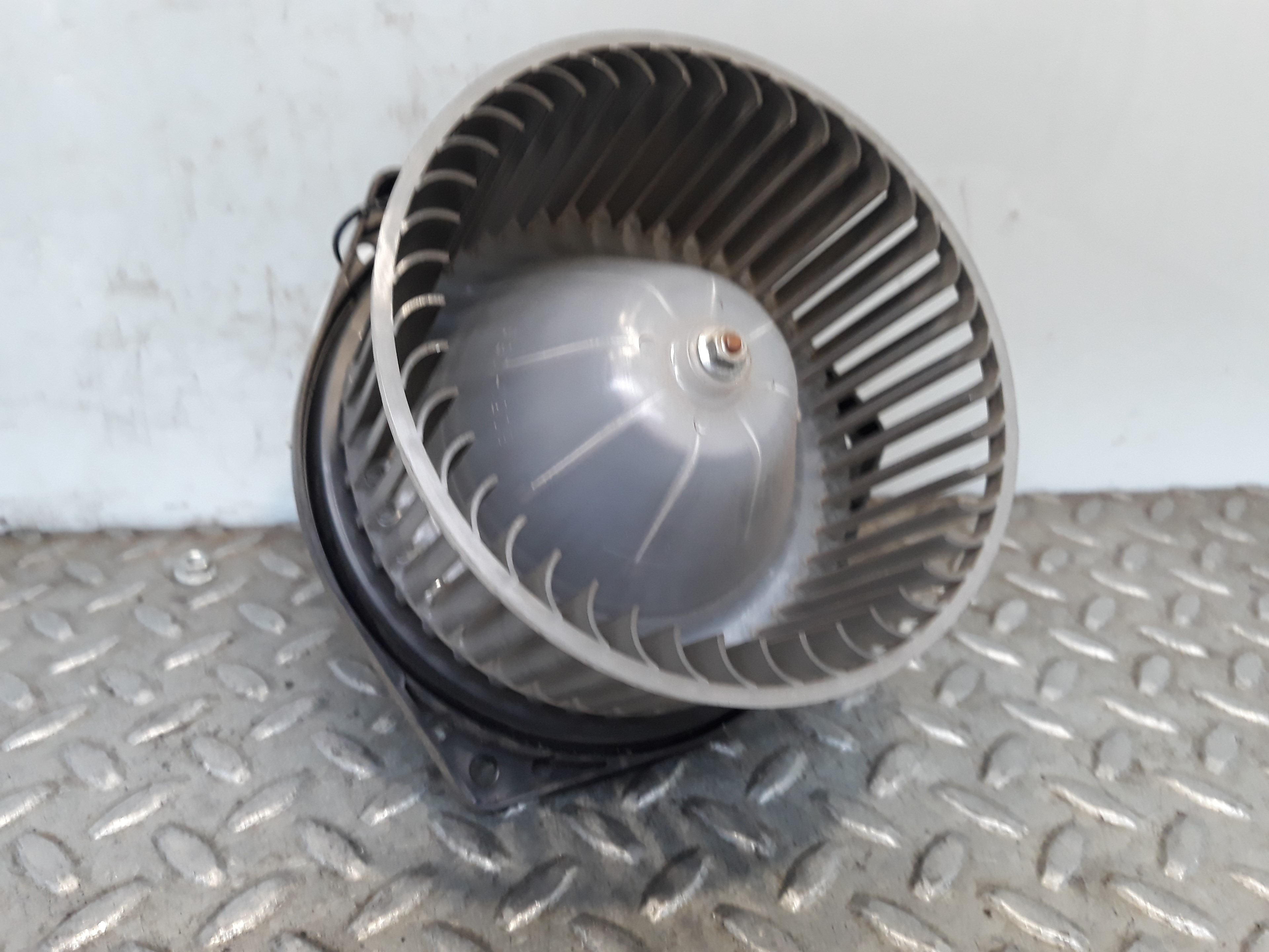 SSANGYONG Rodius 1 generation (2004-2010) Heater Blower Fan 40510402,7J30,A100R 18779441