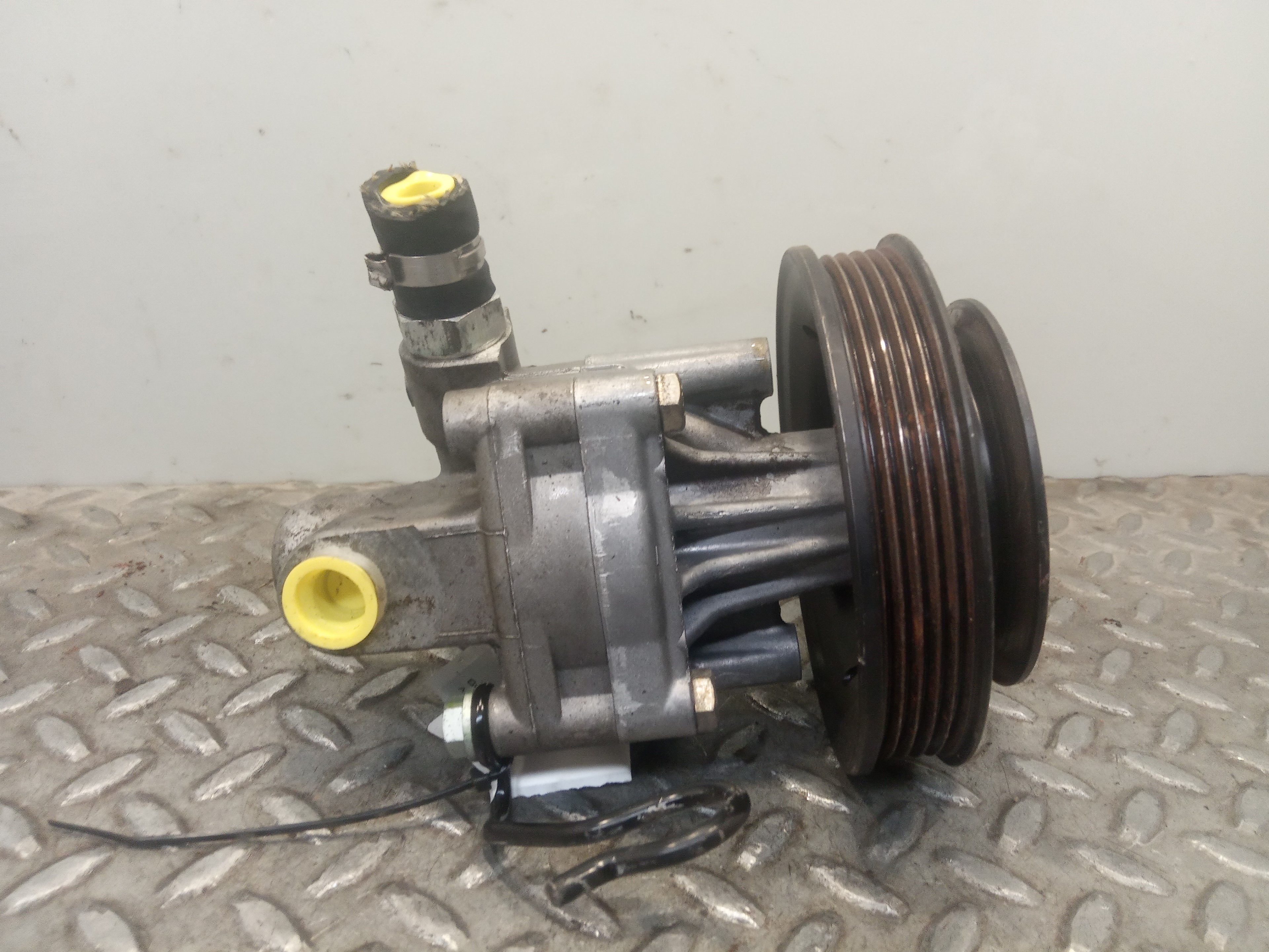 OPEL A4 B5/8D (1994-2001) Power Steering Pump 8D0145156A, 7681955281, 0043557 23306873