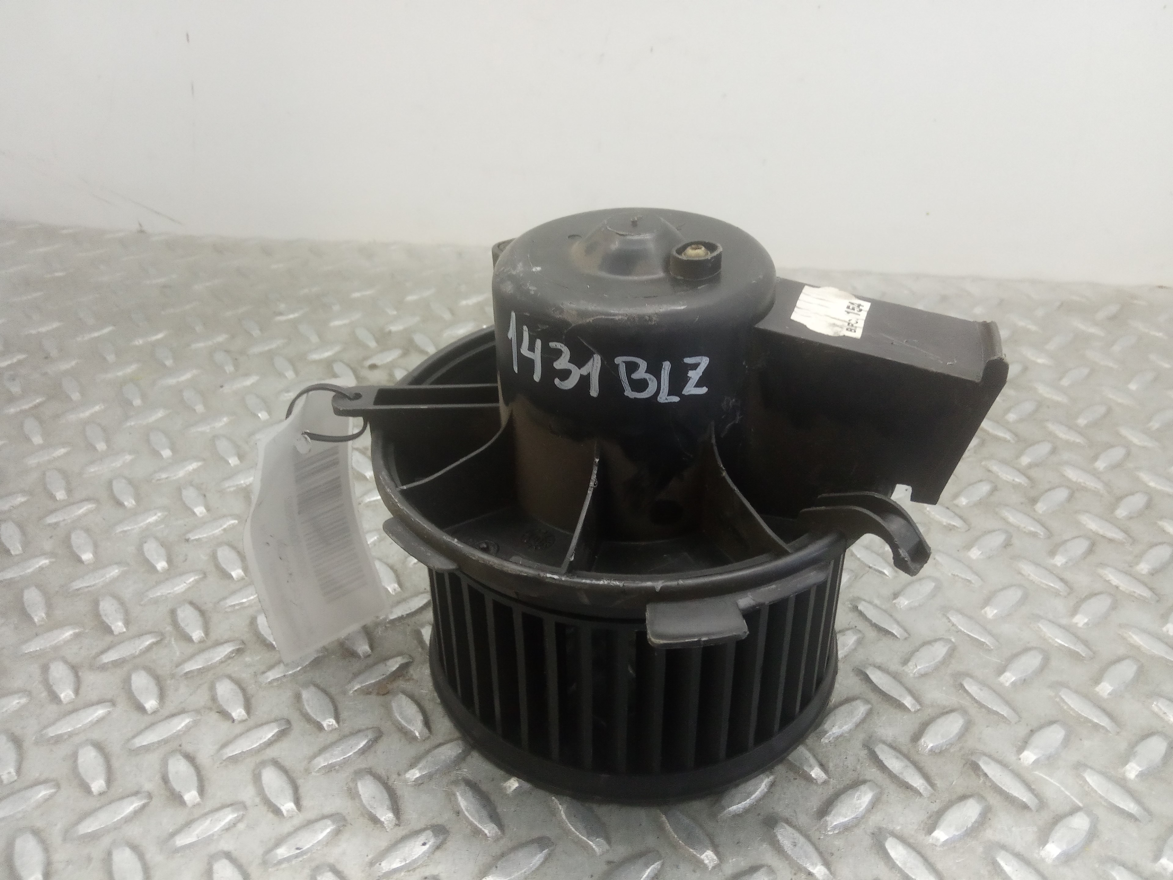 PEUGEOT 206 1 generation (1998-2009) Heater Blower Fan 6424501 23327408