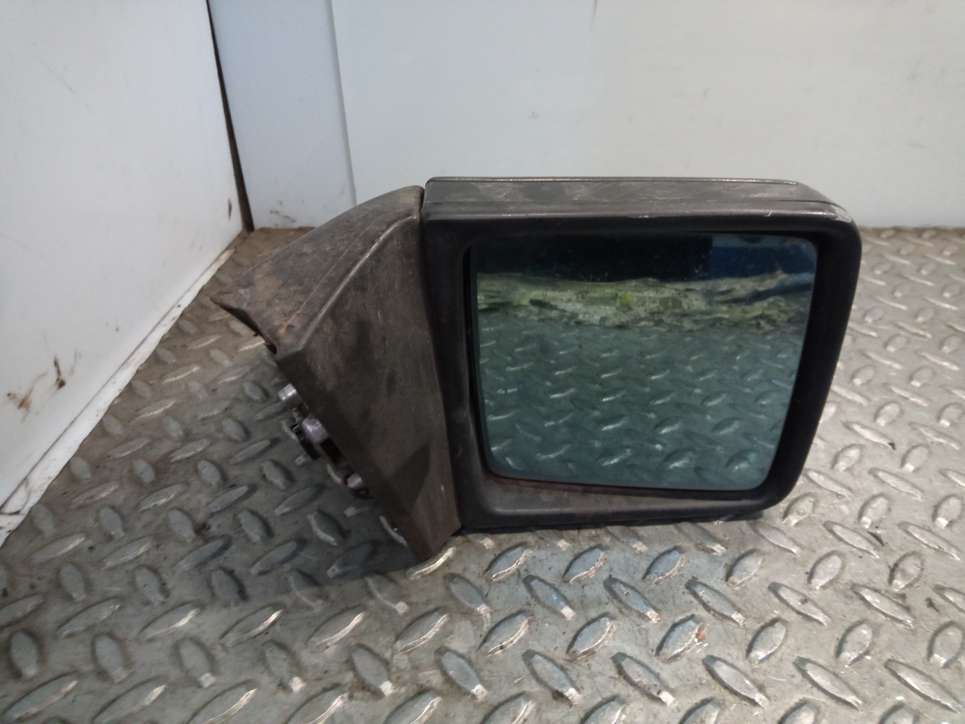 MERCEDES-BENZ W124 1 generation (1984-1994) Priekinių dešinių durų veidrodis 23694990