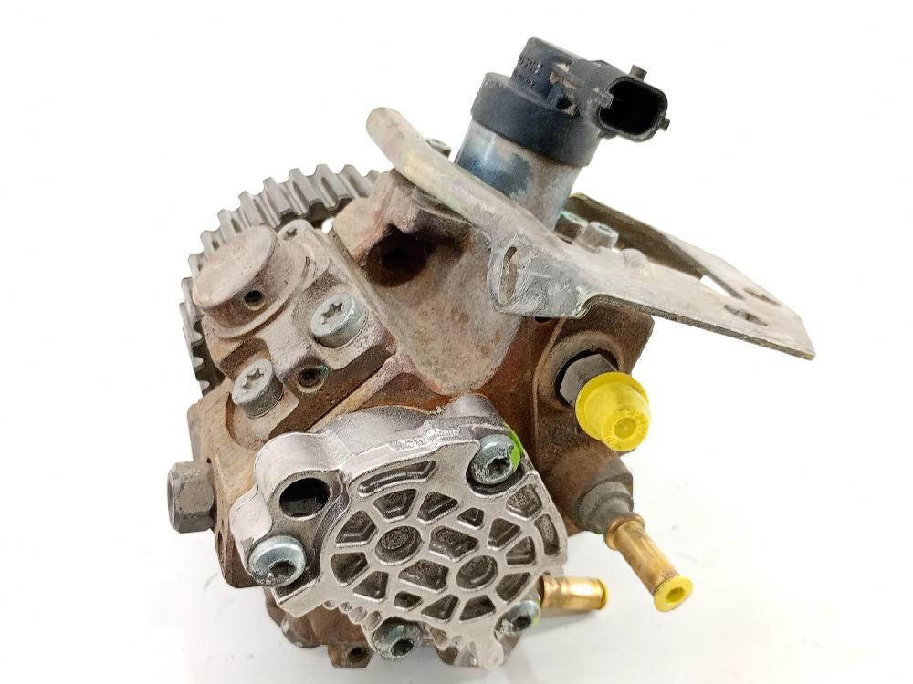 Bomba de inyección 9HT (DV6BTED4) 0445010102 de Citroen Berlingo multispace (b9) 2008-2022 75 CV - pieza usada