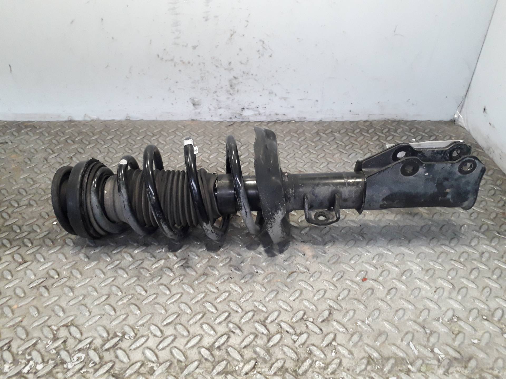 OPEL Insignia A (2008-2016) Front Right Shock Absorber 13245977, 367327926, A4610401 23703472