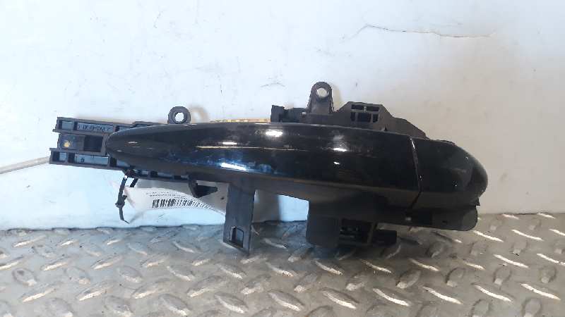 BMW 1 Series E81/E82/E87/E88 (2004-2013) Front Right Door Exterior Handle 18774133