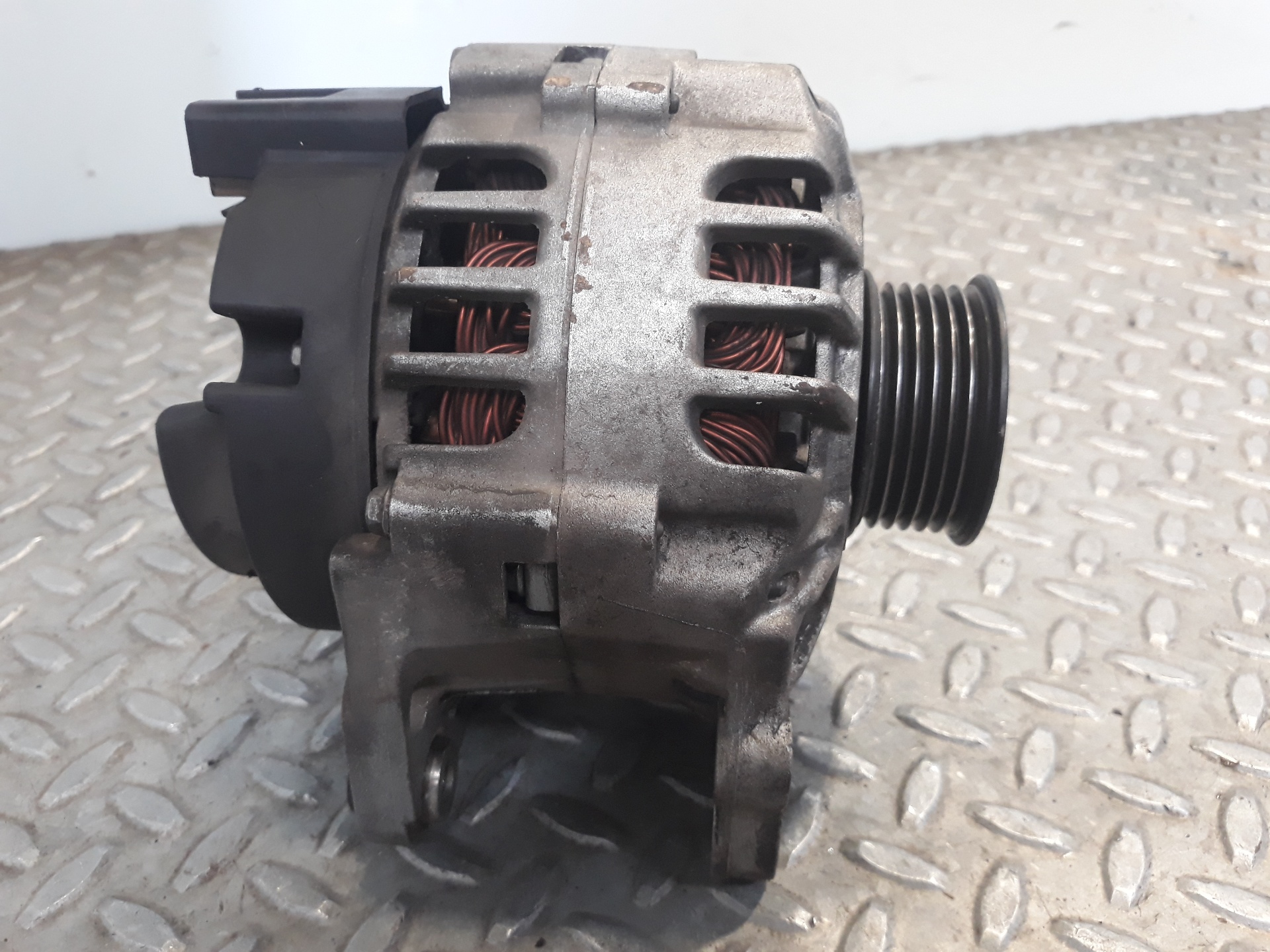 SEAT Cordoba 2 generation (1999-2009) Alternator 03D903025E, 03D903025E, SG9B048 23327878