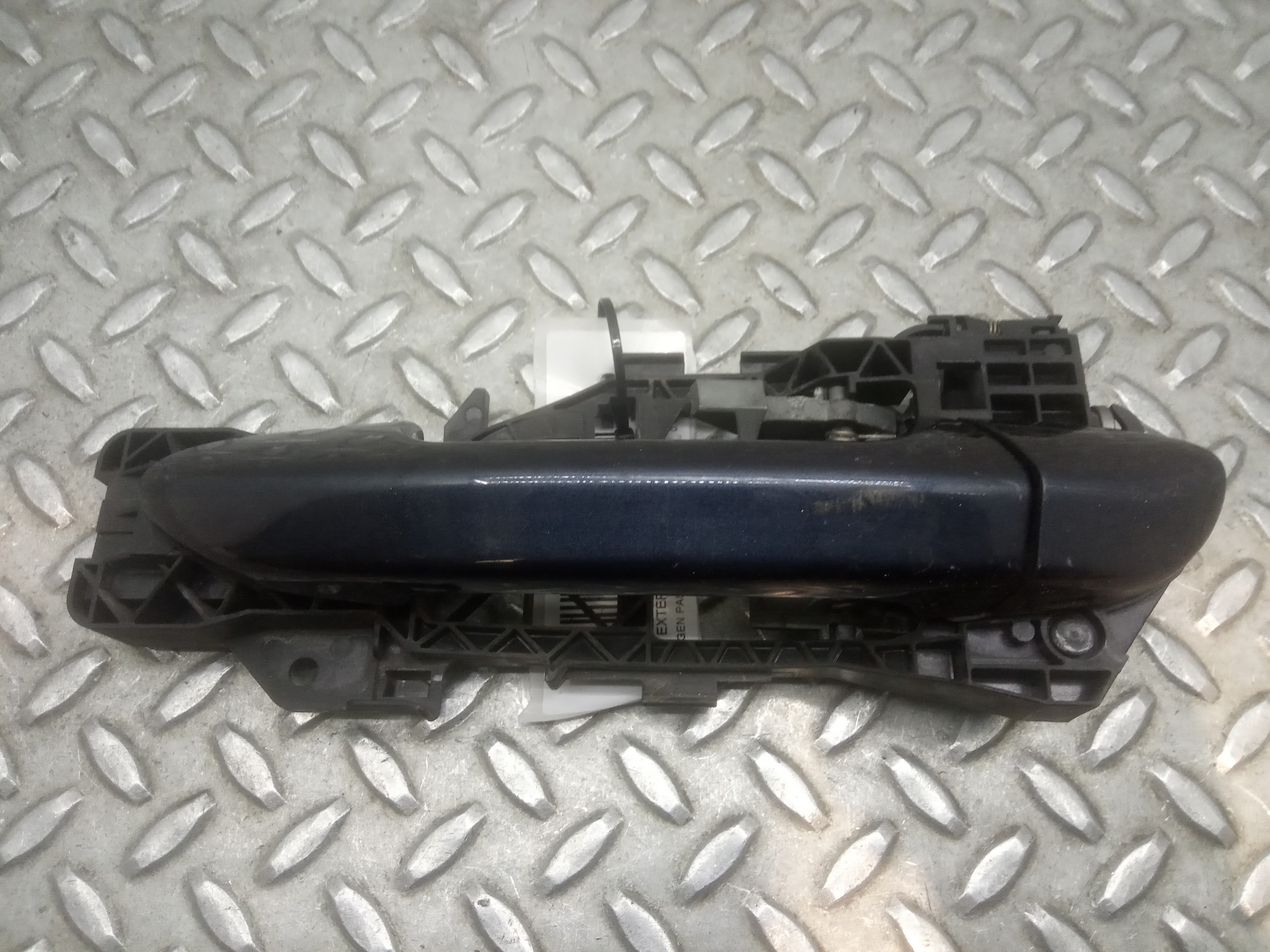 VOLKSWAGEN Passat B6 (2005-2010) Rear Left Door Exterior Handle 23330840