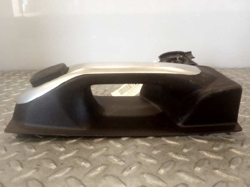 Maneta interior derecha T1DA 1826136 de Ford Grand c-max (dxa/cb7, dxa/ceu) 2010-2015 116 CV con 127625 km - pieza usada