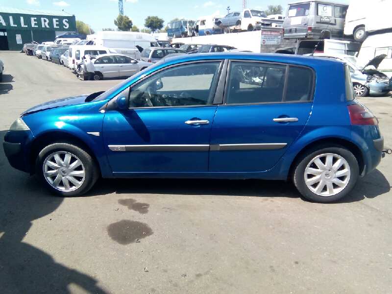 RENAULT Megane 2 generation (2002-2012) Рамка внутрішньої ручки передніх лівих дверей 23672911