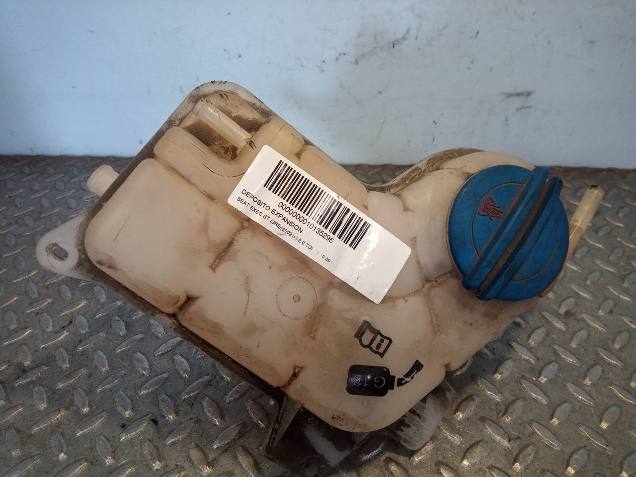SEAT Exeo 1 generation (2009-2012) Expansion Tank 8E0121403A 23352017