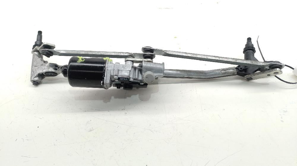 Motor limpia delantero 204D4 692570601 de Bmw 1 (e87) 2007-2011 163 CV con 193535 km