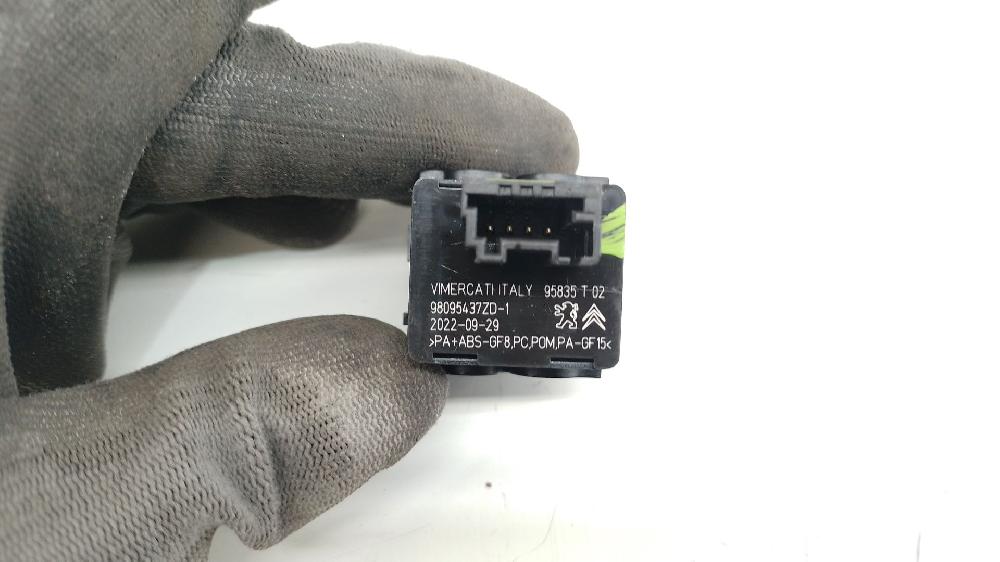 Interruptor altura de faros HN05 98095437ZD de Peugeot 208 ii (ub_, up_, uw_, uj_) 2019-0 101 CV con 24244 km - pieza usada