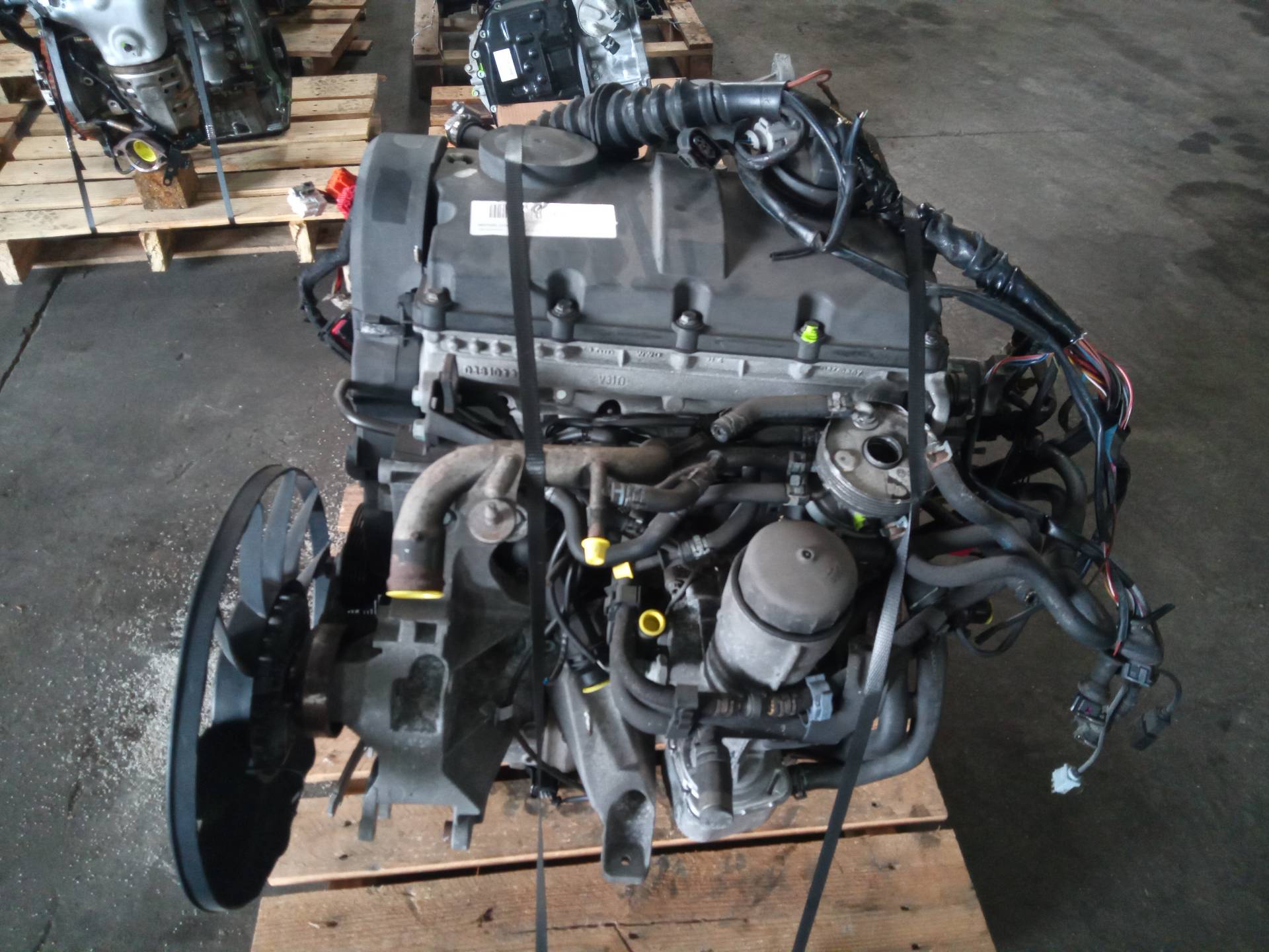 VOLKSWAGEN Passat B5 (1996-2005) Engine AJM,AJM 18675265