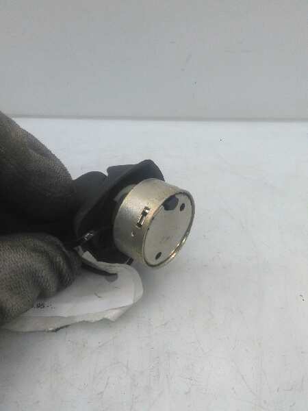 Base de antena RHZ de Peugeot 406 (8b) 2000-2004 109 CV - pieza usada