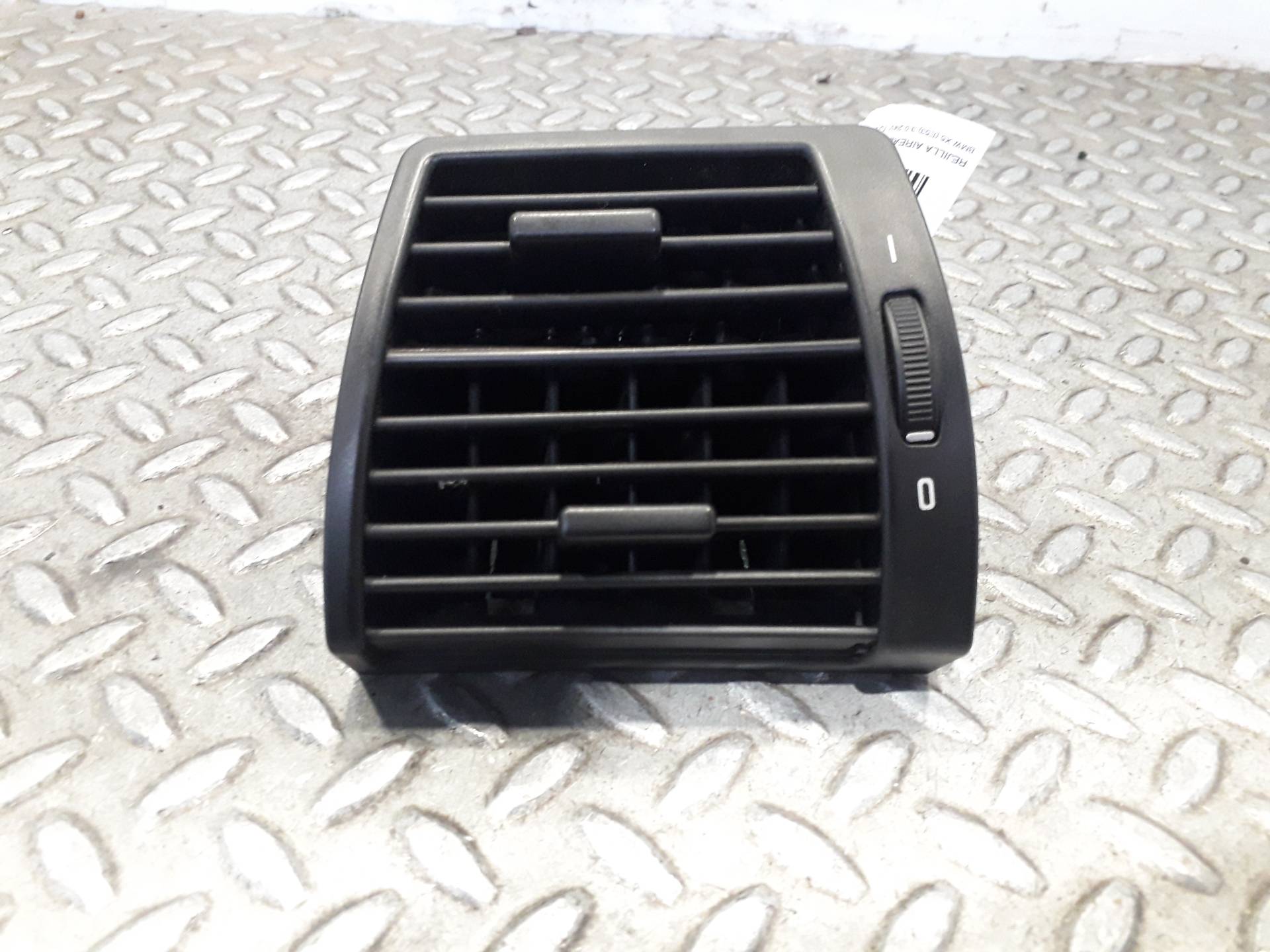 BMW X5 E53 (1999-2006) Cabin Air Intake Grille 64228402215 23706180