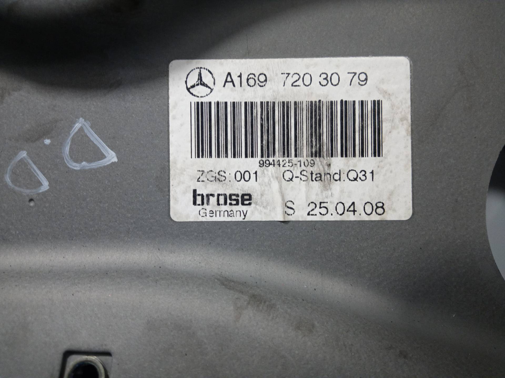 MERCEDES-BENZ B-Class W245 (2005-2011) Стеклоподъемник передней правой двери A1697203079 23320412