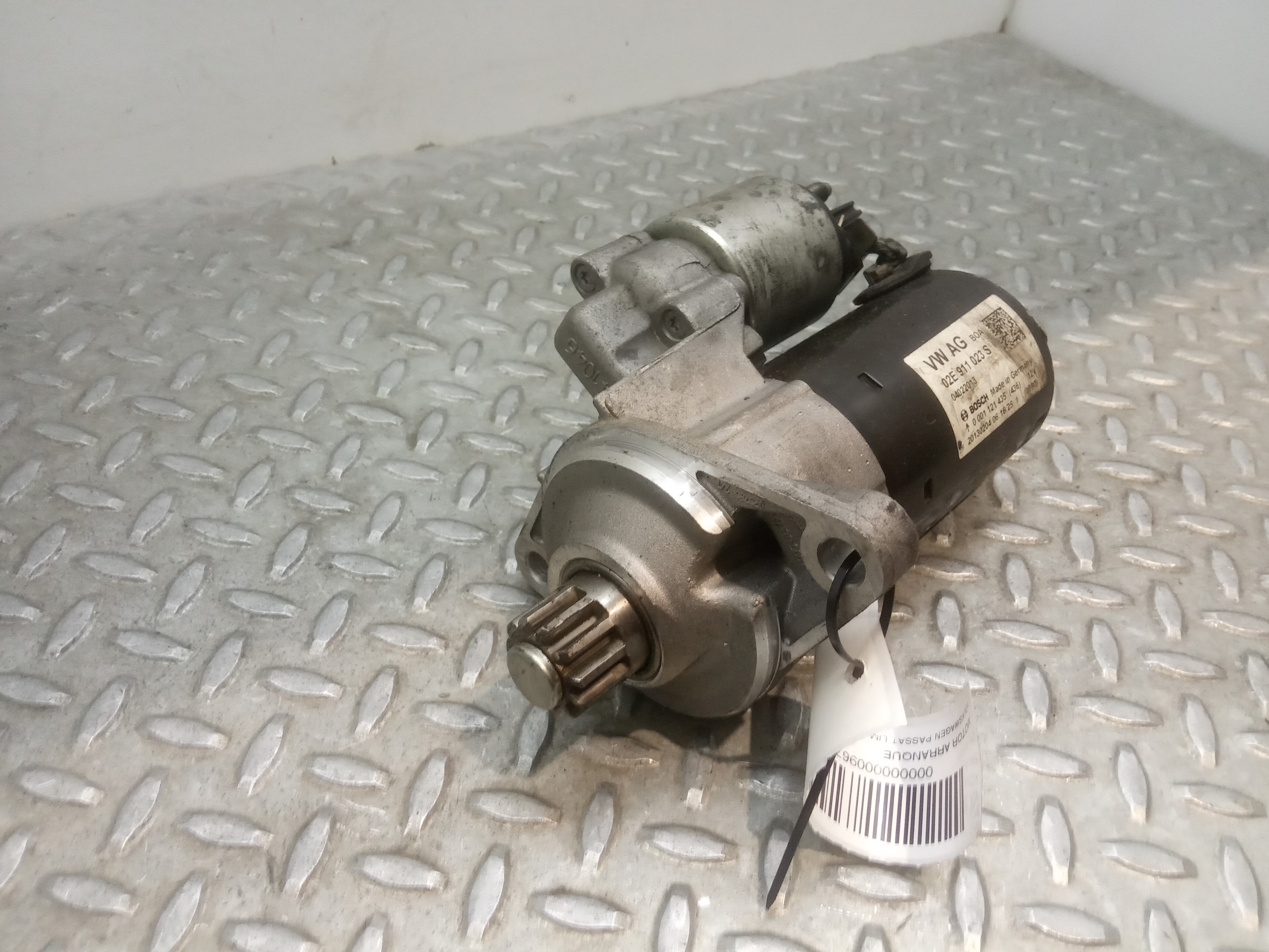 VOLKSWAGEN Passat B7 (2010-2015) Starter Motor 02E911023S, 0001121435 23320460