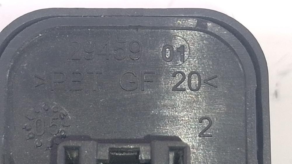 Interruptor 939A2000 2945901 de Fiat Croma (194_) 2005-2011 150 CV con 1 km - pieza usada