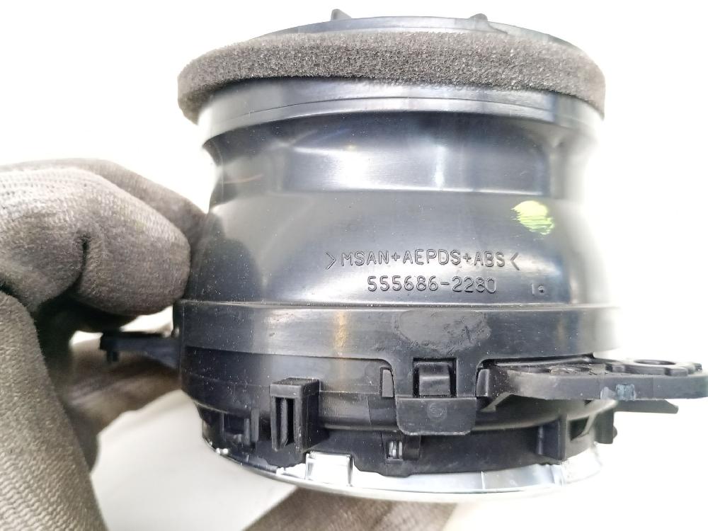 Aireador derecho 2ZR-FXE 5556862280 de Toyota Auris (_e15_) 2007-2012 136 CV con 130199 km - pieza usada