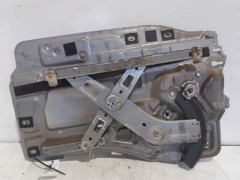 Elevalunas trasero izquierdo D4EA 82,5KW 9881026200 de Hyundai Santa fé i (sm) 2001-2006 113 CV con 1 km - pieza usada