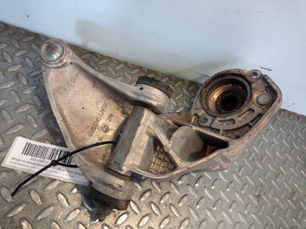 Brazo de la suspensión superior delantero izquierdo 937A5000 de Alfa romeo Gt (937_) 2003-2010 150 CV con 1 km - pieza usada