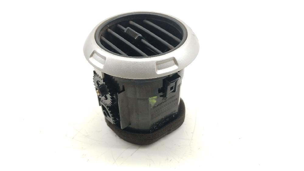 Aireador derecho D20DT 6962031000 de Ssangyong Actyon i 2006-2012 141 CV - pieza usada