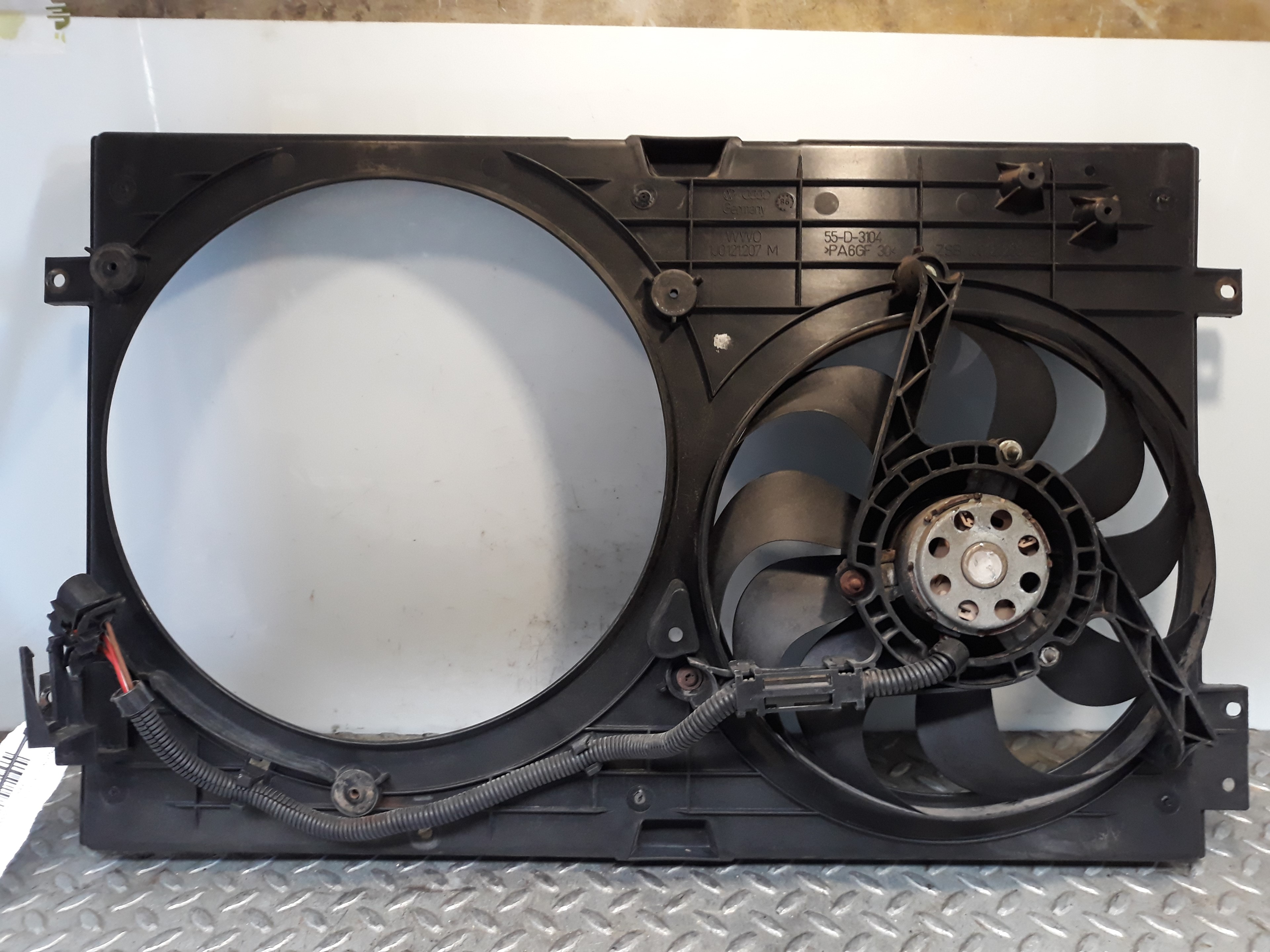 PEUGEOT Golf 4 generation (1997-2006) Difuzorový ventilátor 1J0959455K,1J0121207M,1J0121205B 23688796