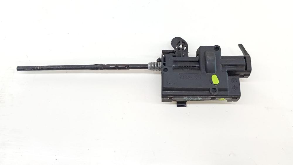 Motor tapa combustible K4J 770,K4J 780 67116923974 de Renault Modus / grand modus (f/jp0_) 2004-0 98 CV con 134232 km
