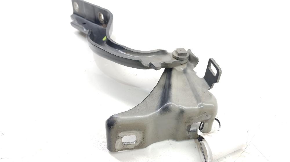 Bisagra izquierda 552 60 384,552 80 444 de Fiat 500x (334_) 2014-0 120 CV con 187566 km - pieza usada