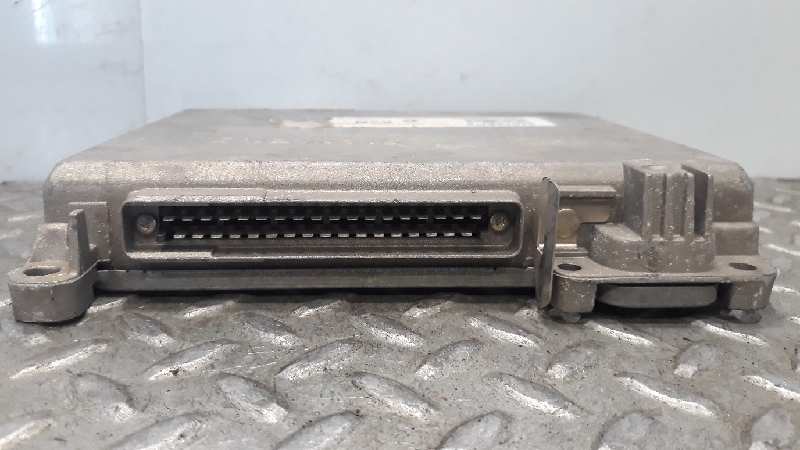 Centralita check control 7700747899 de Renault 21 sedán (l48_) 1986-1993 69 CV - pieza usada
