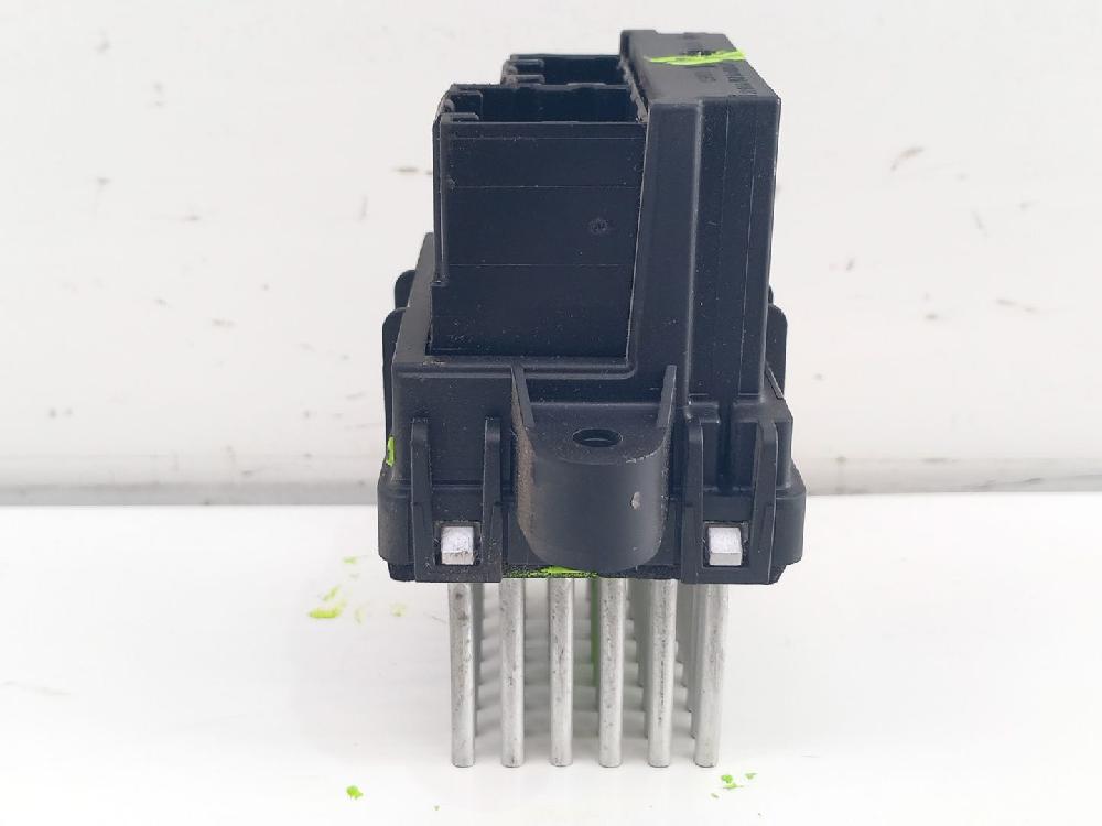 Resistencia calefacción A 16 XER,B 16 XER 13503201 de Opel Astra j (p10) 2009-2015 115 CV con 194671 km - pieza usada