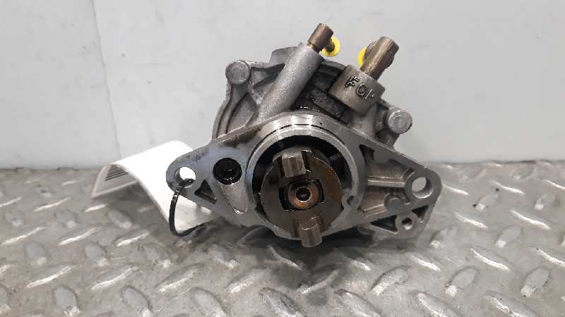 FIAT Grande Punto 1 generation (2006-2008) Vacuum Pump 55193232 24851806