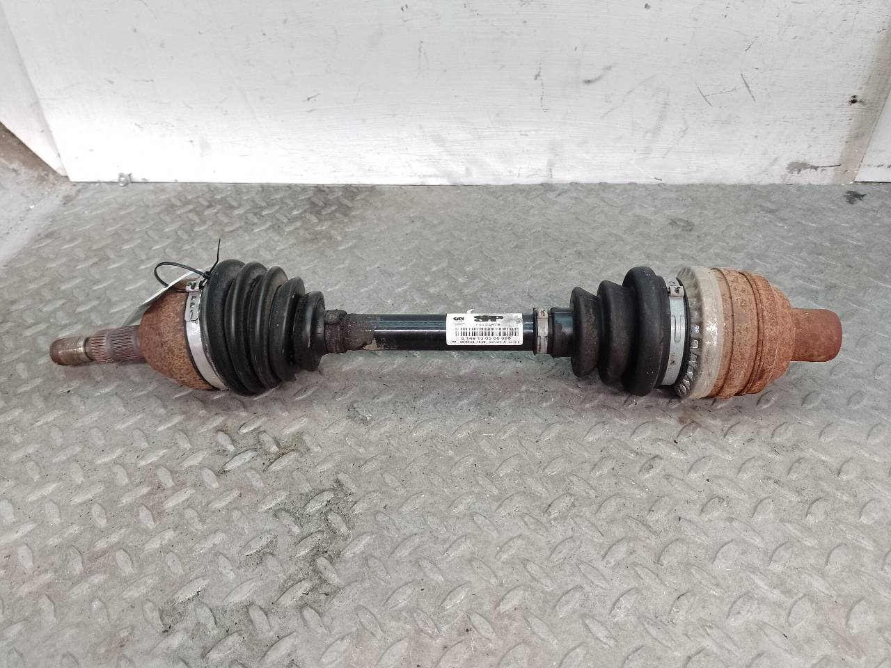 OPEL Astra J (2009-2020) Front Right Driveshaft 13124676 23709087