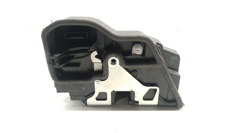 Cerradura puerta delantera derecha N47 D20 C 7229458 de Bmw 5 gran turismo (f07) 2010-2017 184 CV - pieza usada