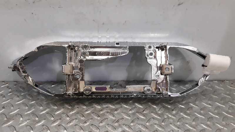 Consola central HN05 98075499VV de Peugeot 308 ii (lb_, lp_, lw_, lh_, l3_) 2013-2017 110 CV con 1 km - pieza usada
