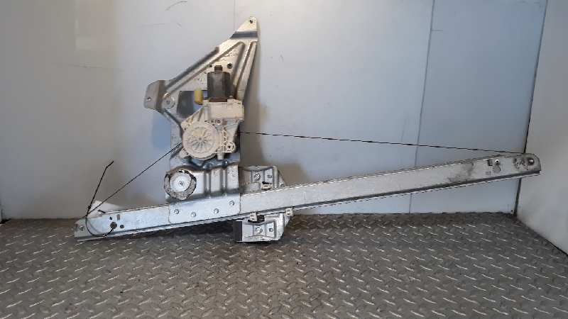 MERCEDES-BENZ Sprinter Regulator de geam ușă stânga față 9067200046 23687241