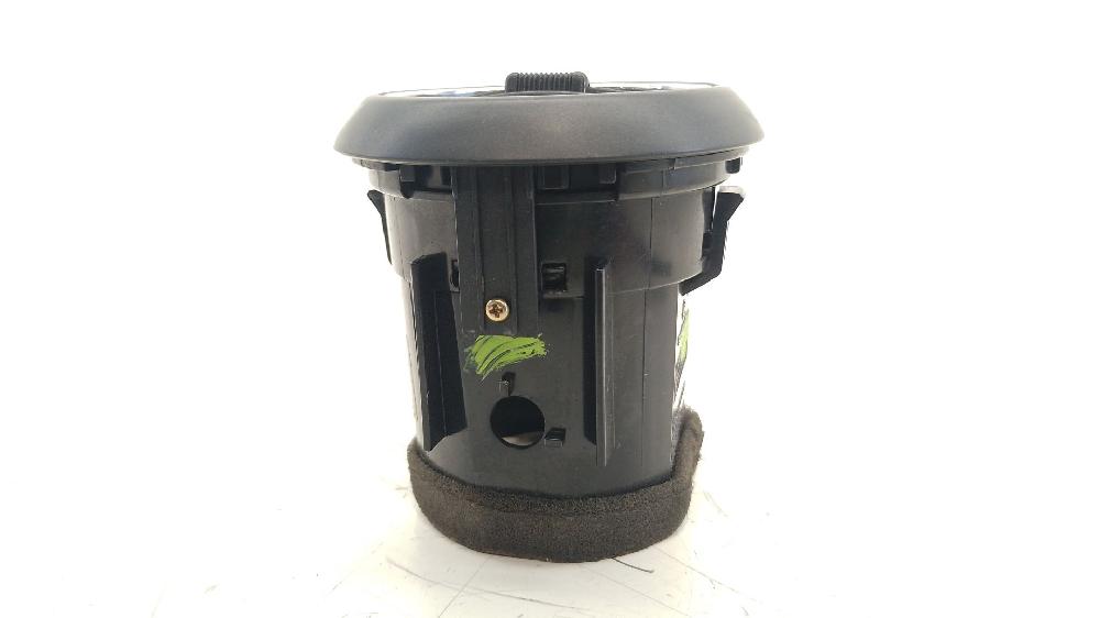 Aireador derecho D20DT 6962031000 de Ssangyong Actyon sports i (qj) 2007-0 141 CV - pieza usada