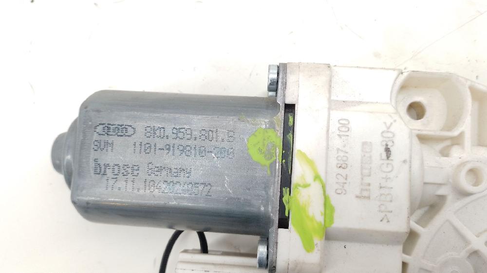 Motor elevalunas trasero derecho CDUC 8K0959801B de Audi A7 sportback (4ga, 4gf) 2010-2016 245 CV con 133483 km - pieza usada