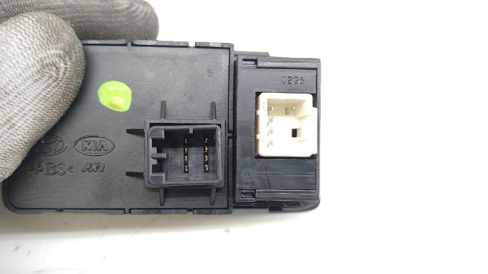 Interruptor altura de faros G4LA 93300C8010 de Hyundai I20 ii (gb, ib) 2014-0 84 CV con 212832 km - pieza usada