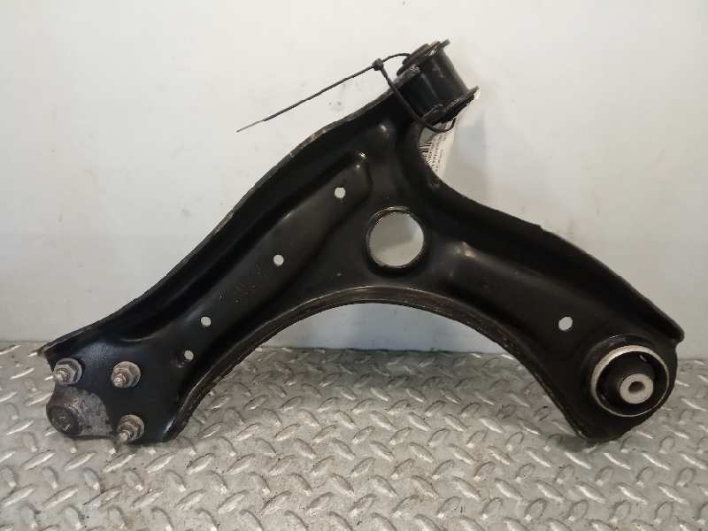 VOLKSWAGEN Polo 5 generation (2009-2017) Fremre høyre arm 6R0407152F 23680519