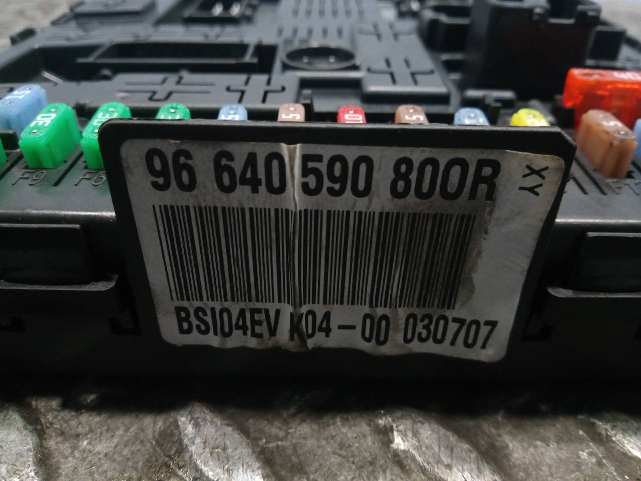 CITROËN C4 Picasso 1 generation (2006-2013) Fuse Box 96640590800R, 281208364, 281192483B 23253617