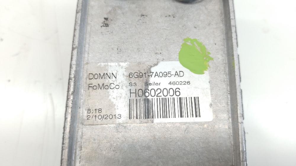 Radiador de aceite TXDB 6G917A095AD de Ford Focus iii 2010-0 163 CV - pieza usada