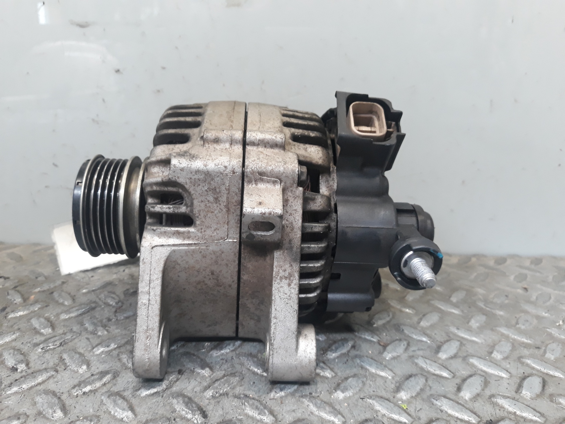 KIA Picanto 1 generation (2004-2011) Alternator 373002A010,2655103 22284044