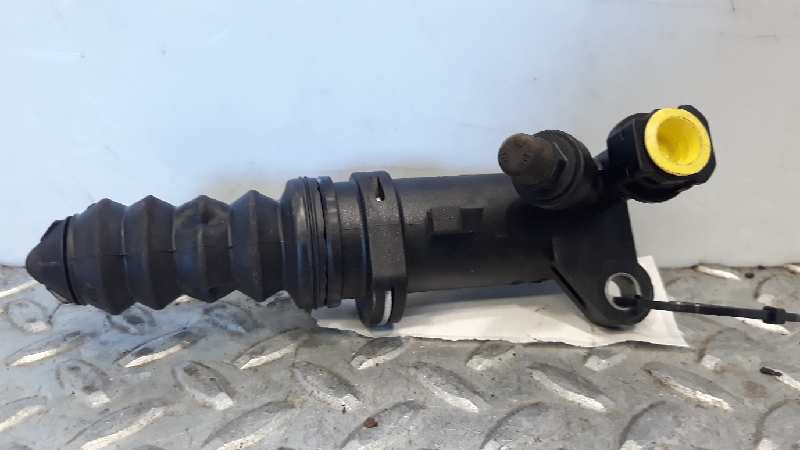 AUDI A6 C6/4F (2004-2011) Sankabos cilindriukas 4F0721257D 23681316