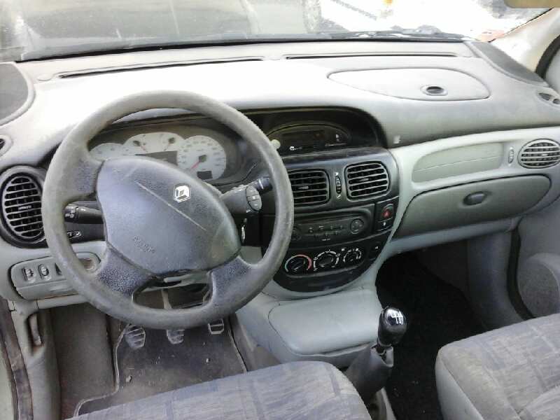 RENAULT Scenic 1 generation (1996-2003) Priekinis kairys pusašis 23288581