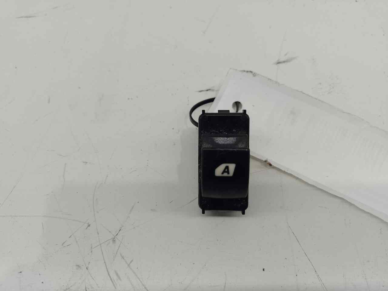 CITROËN Berlingo 2 generation (2008-2023) Front Left Door Window Switch 6490HQ 25369428