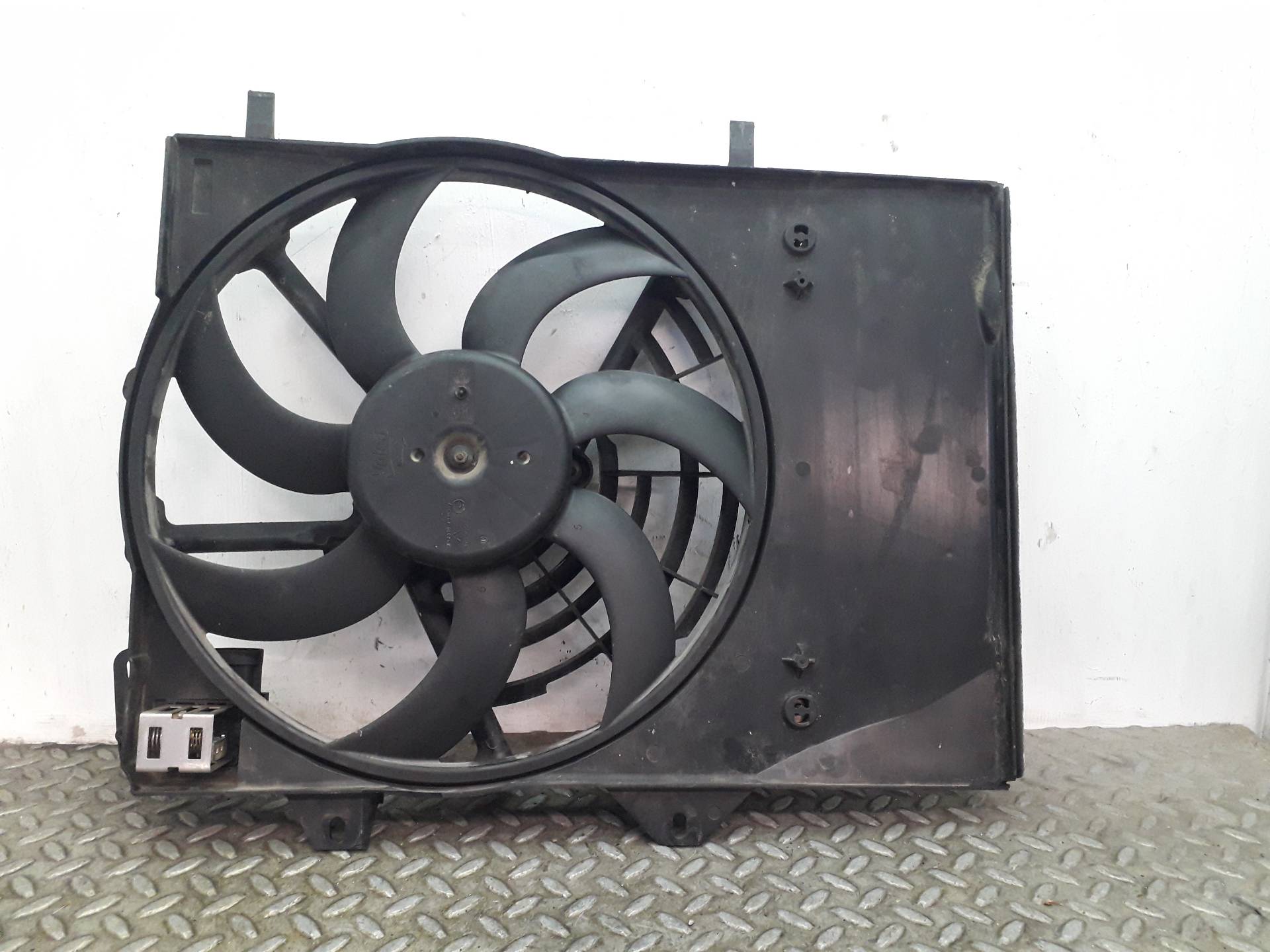 CITROËN C4 Cactus 1 generation (2014-2024) Ventilateur diffuseur 9801666680 23364879