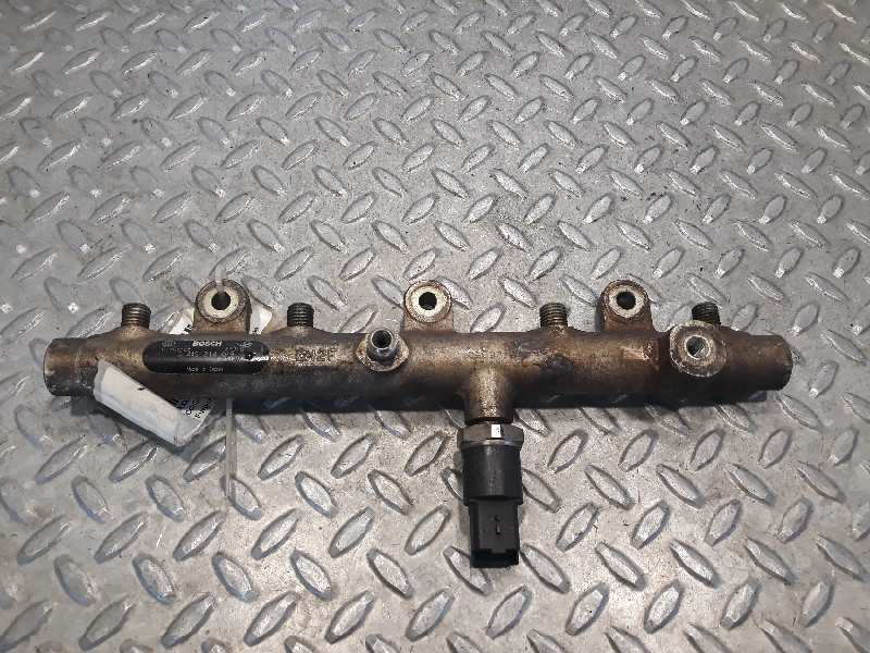 Rampa inyectora RHX 0445214019 de Fiat Scudo combinato (220_) 1999-2006 109 CV con 1 km