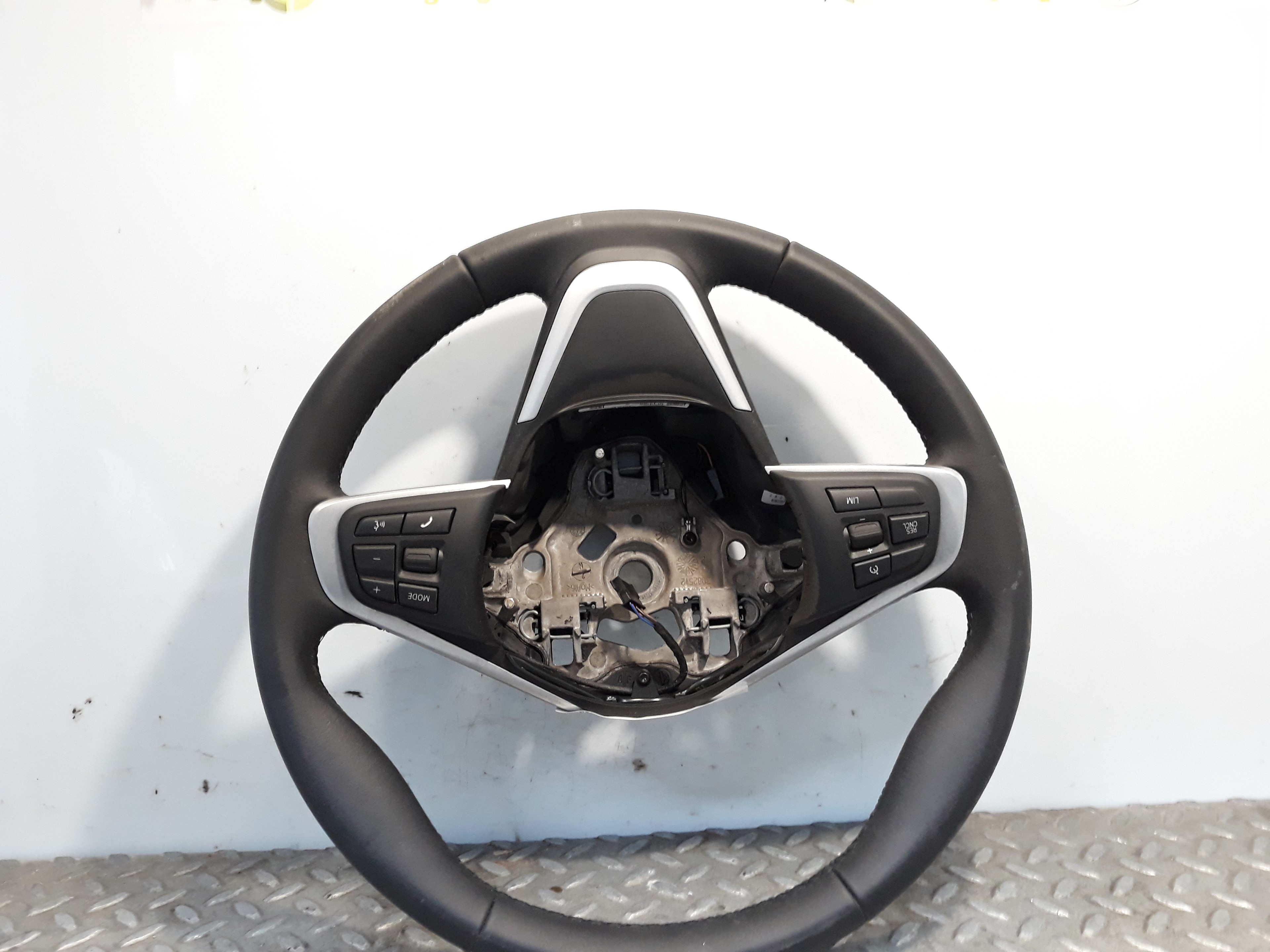 BMW X2 F39 (2017-2023) Steering Wheel 23691360