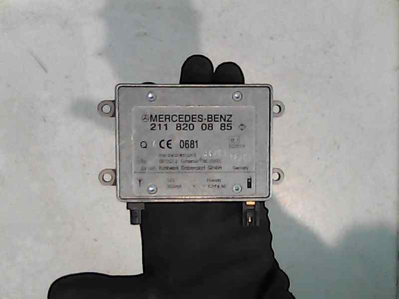 MERCEDES-BENZ CLS-Class C219 (2004-2010) cita detaļa 2118200885 24762547