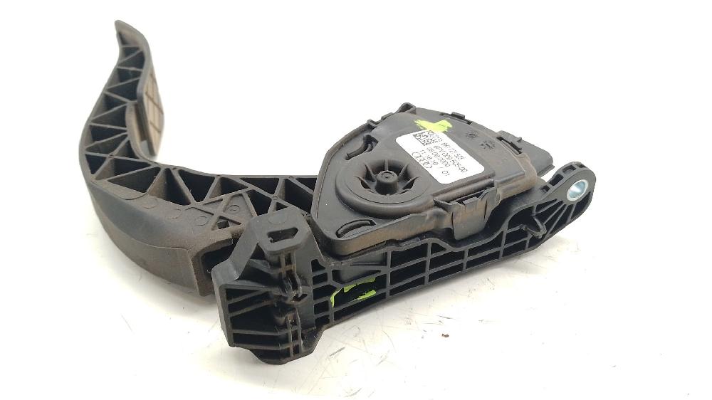Potenciómetro pedal CAGA 8K1721523 de Audi A4 b8 (8k2) 2007-2012 143 CV con 343195 km - pieza usada